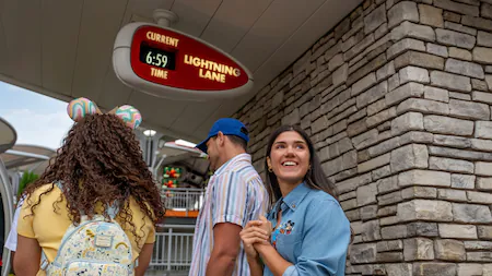 Disney Lightning Lane vs Universal Express Pass: Your Guide to Skipping the Queues